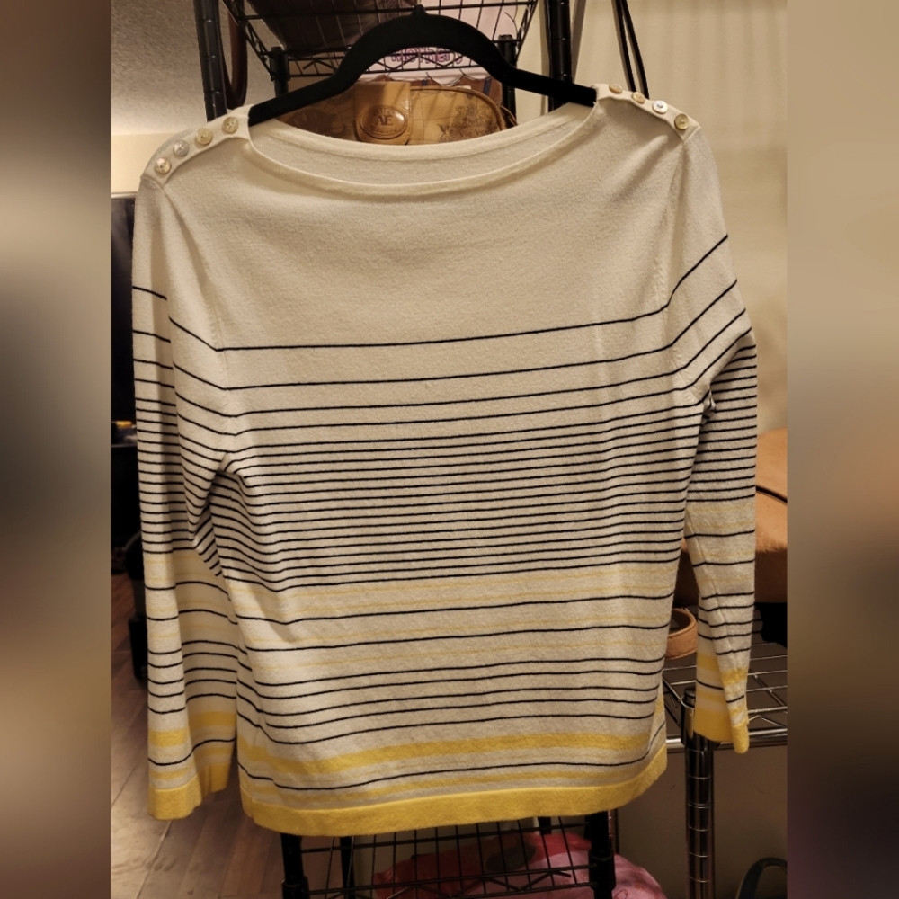 Ladies sweater